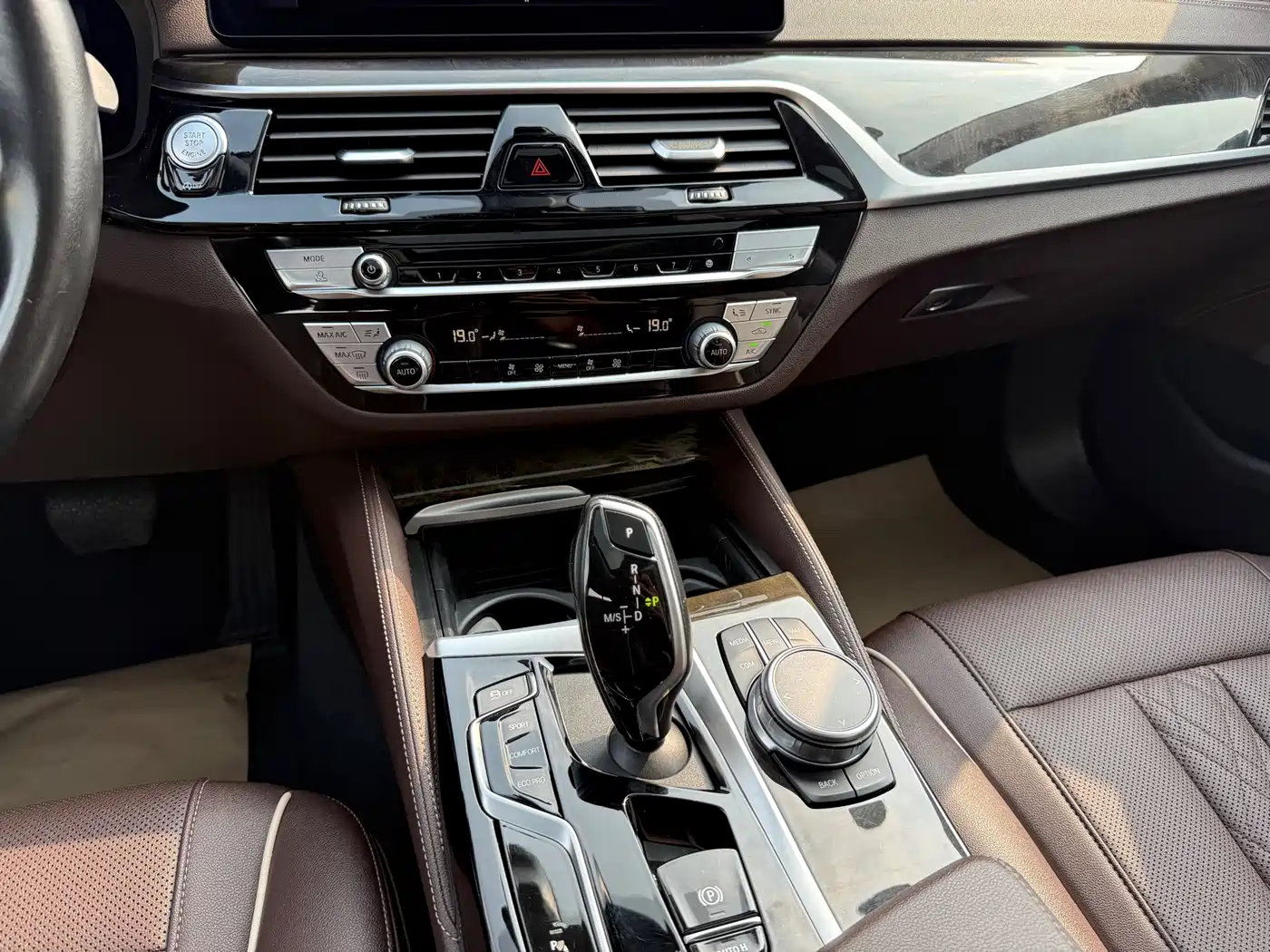 BMW 5 Series 2022 525Li Luxury Package фото 8