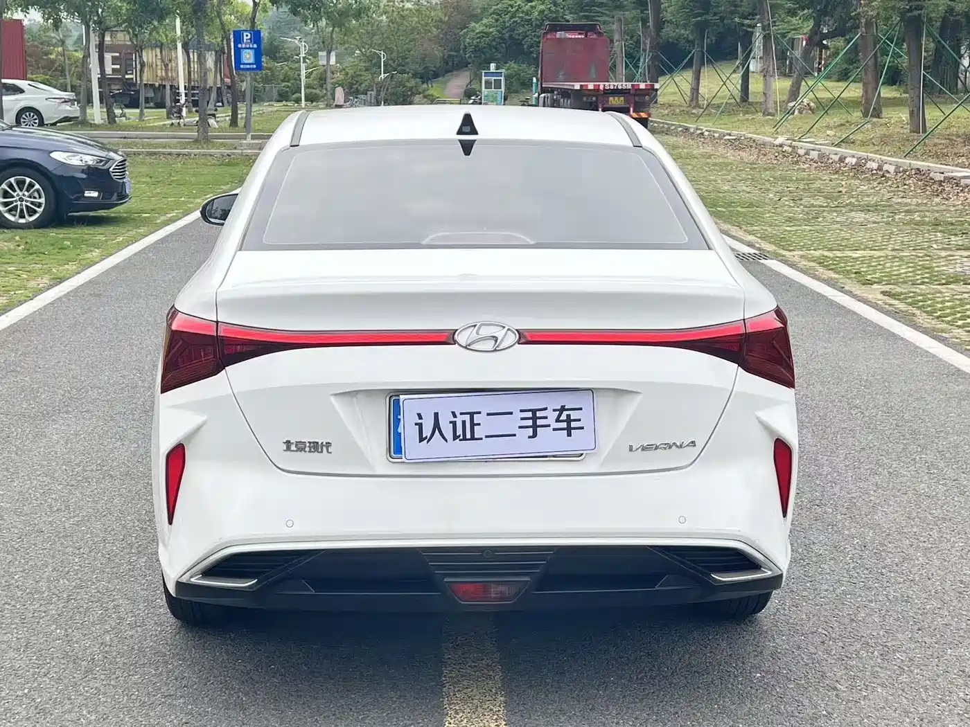 Hyundai Verna 2020 1.4L CVT GLS Cool Edition фото 25