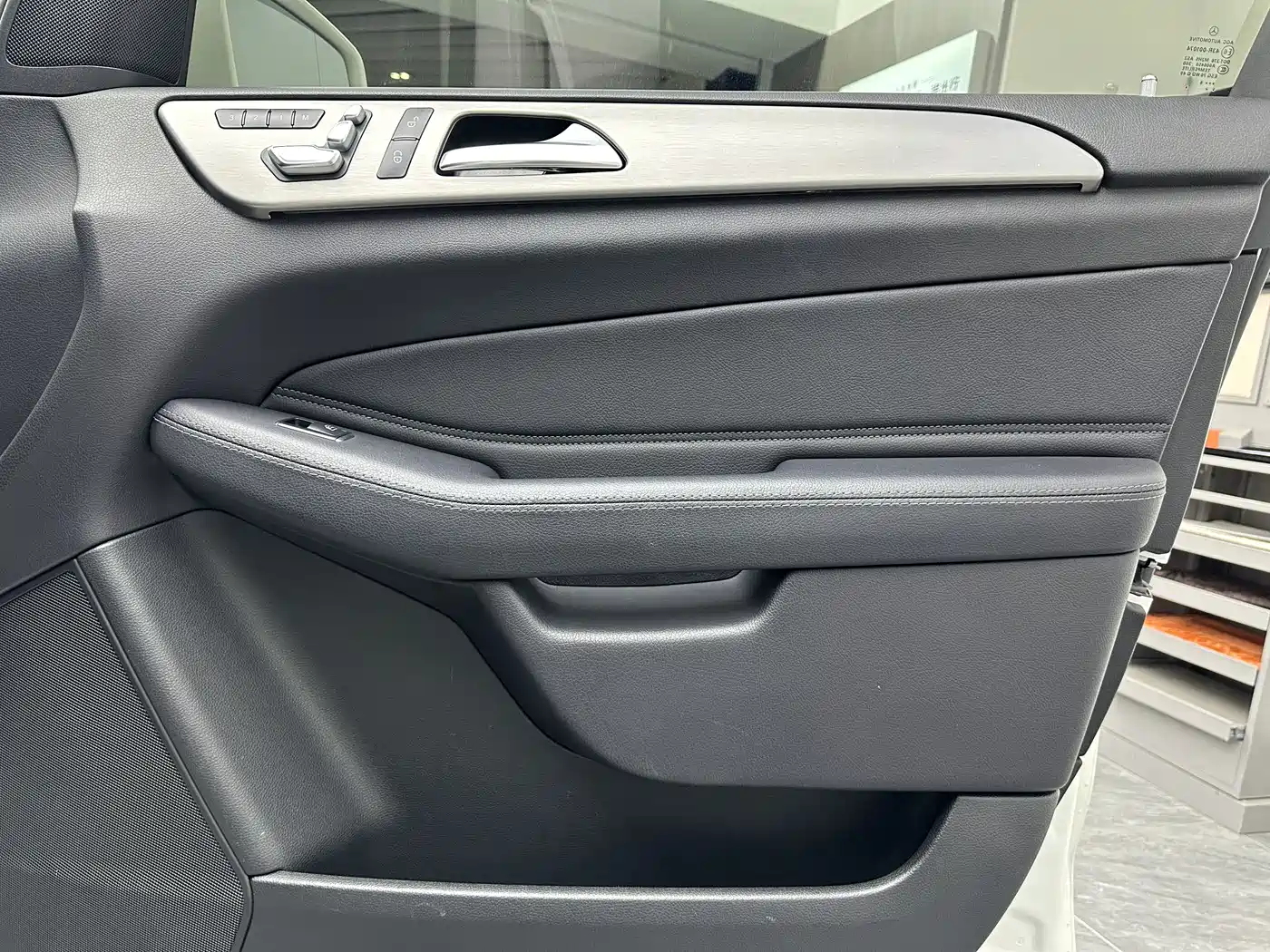 Mercedes-Benz GLS 2016 GLS 400 4MATIC Dynamic фото 27