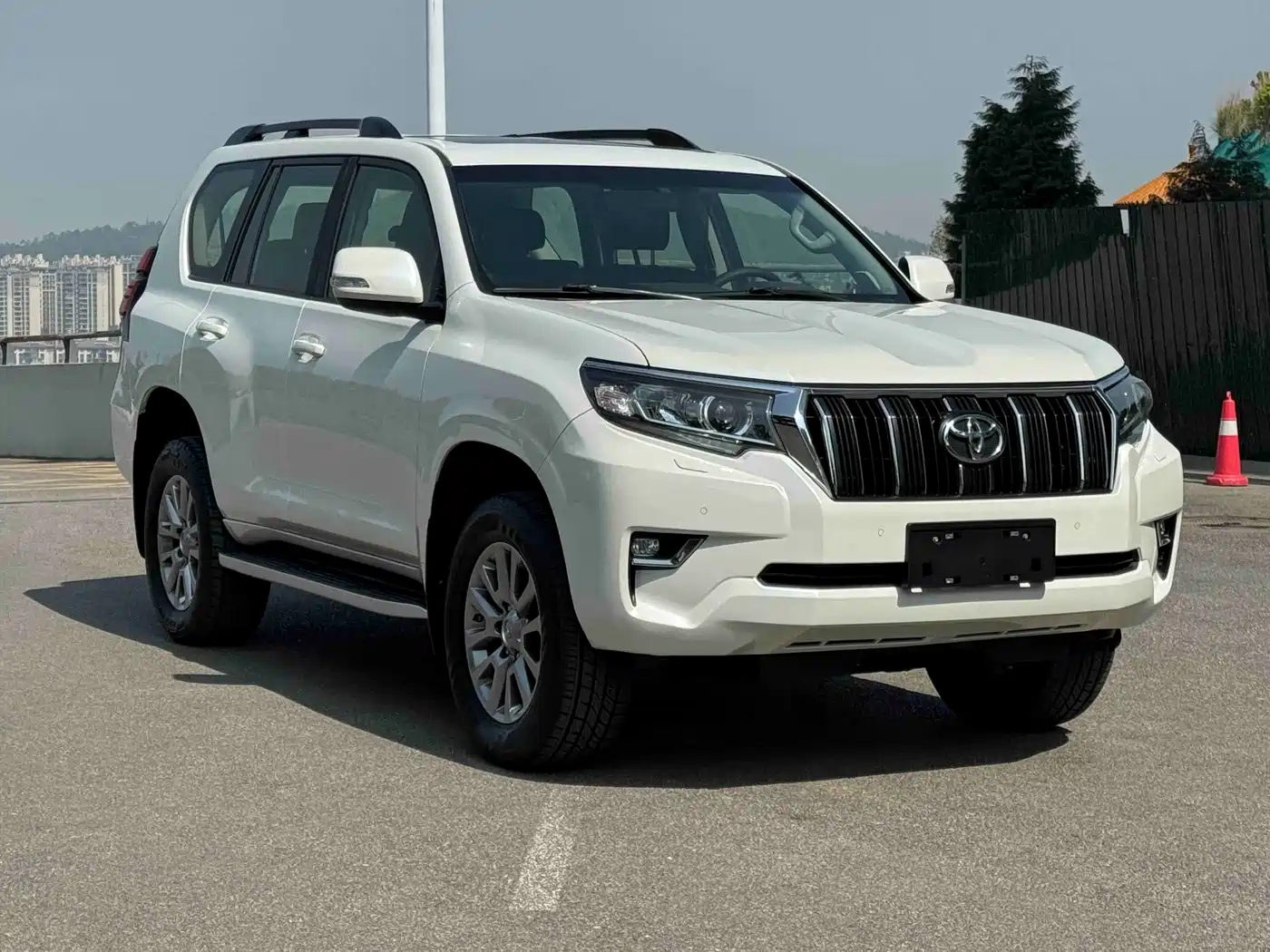 Toyota Prado 2018 3.5L Automatic TX-L Rear-mounted Spare Tire фото 3