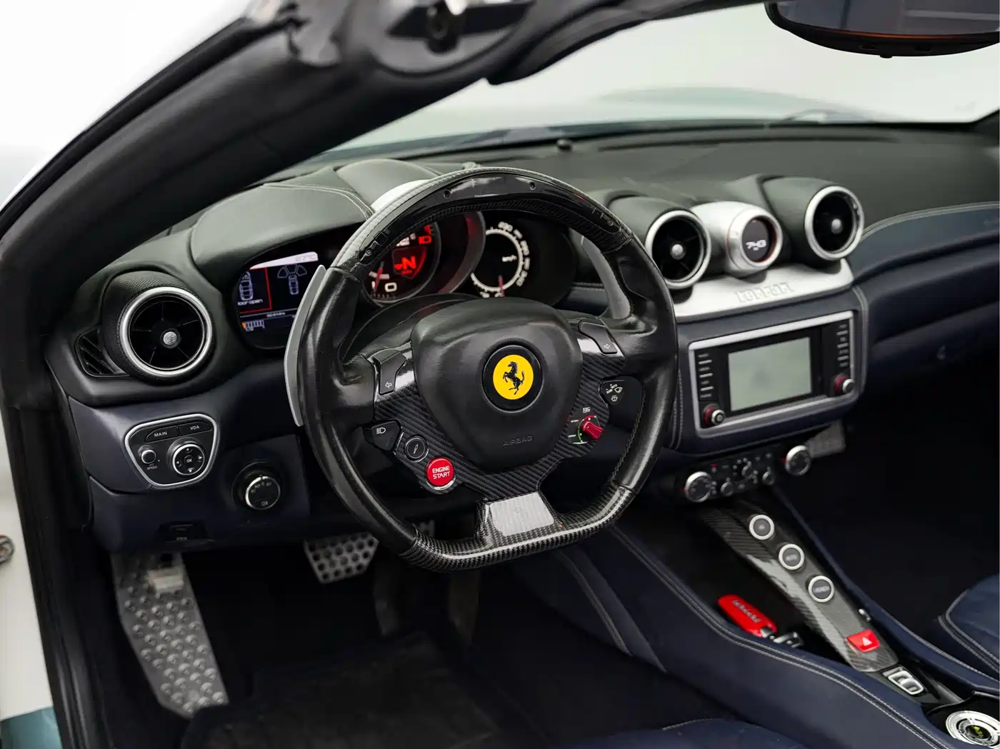 Ferrari California T 2016 2015 3.9T Standard