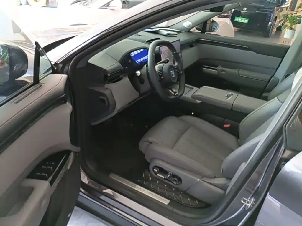 ZEEKR 7X 2025 2025 Model 75kWh RWD Smart Driving Edition