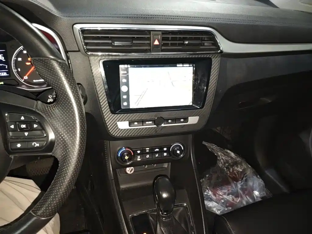 MG ZS 2017 2017 1.5L Auto Premium Internet Edition