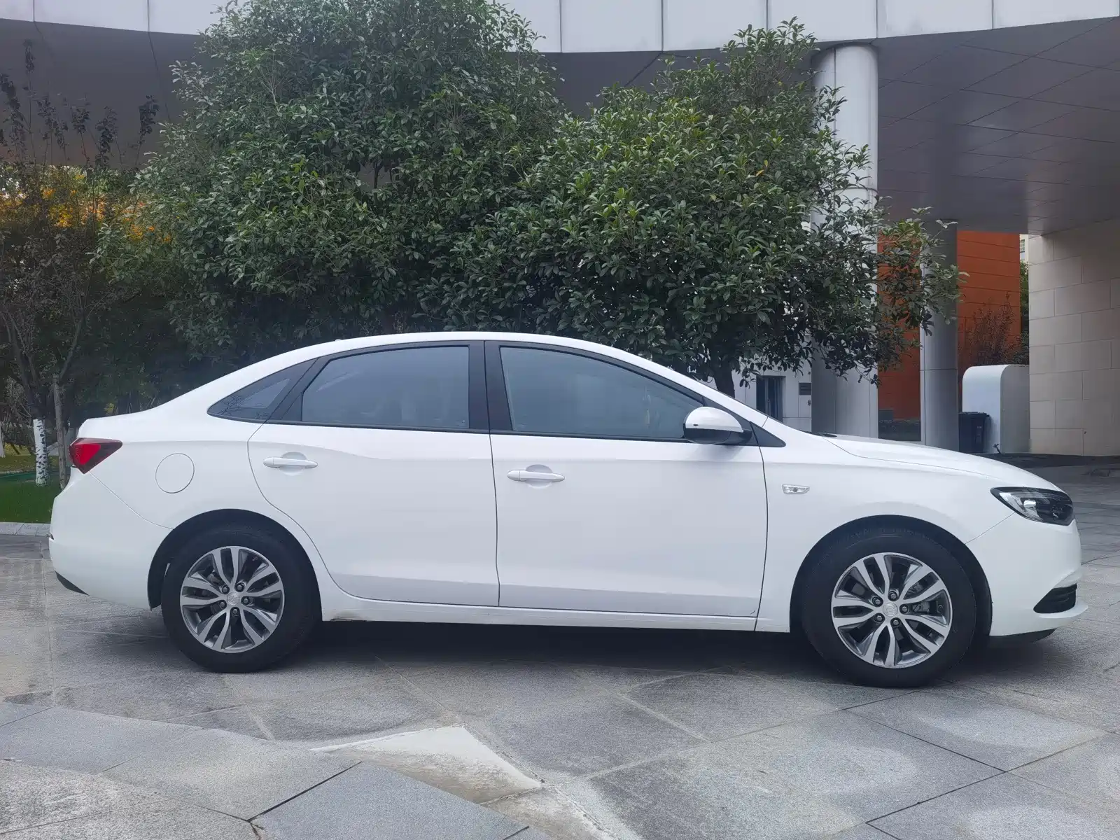 Фото 4 - Buick Excelle