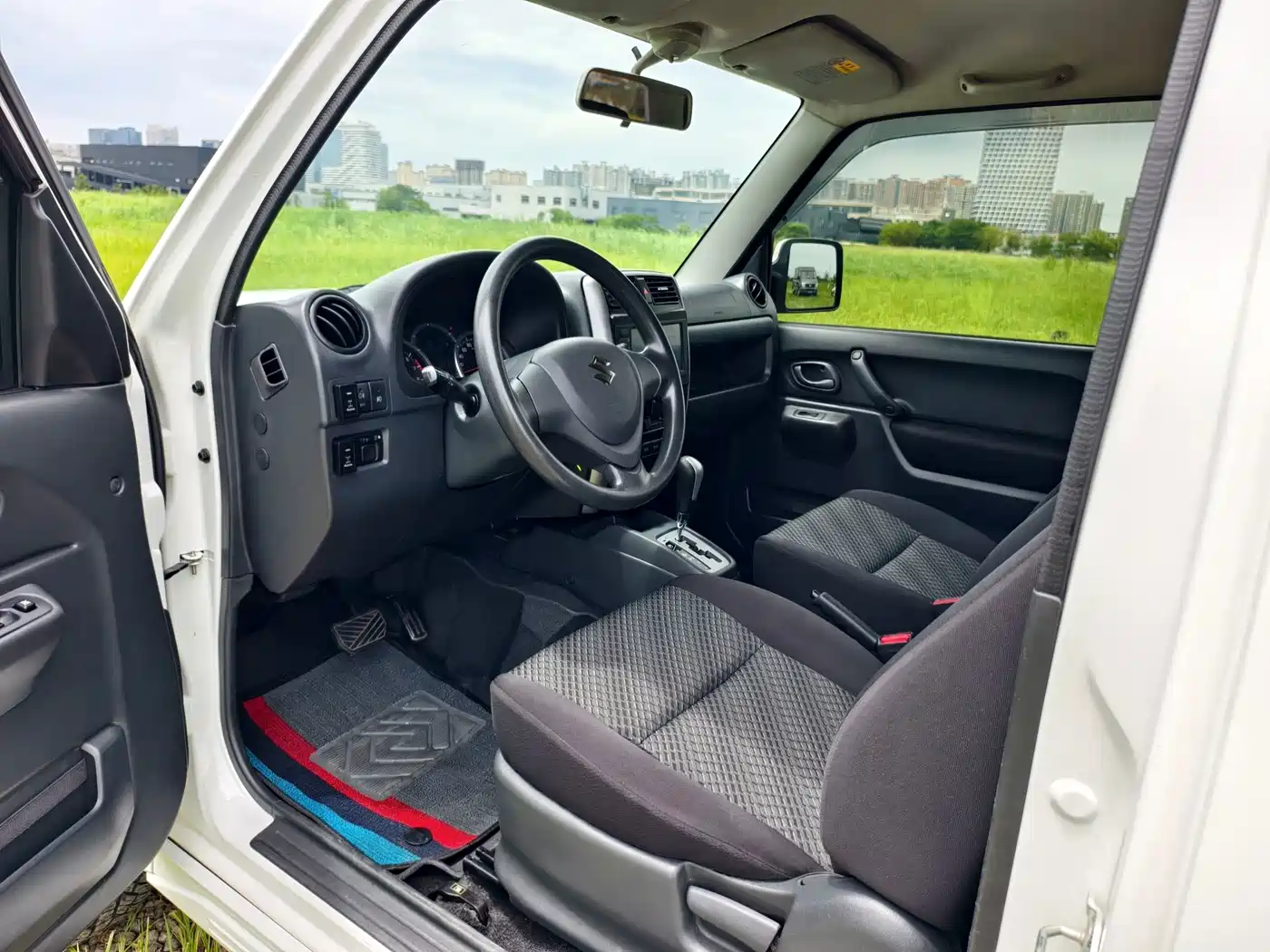 Suzuki Jimny (Import) 2018 2015 1.3 AT JLX Navigation Edition