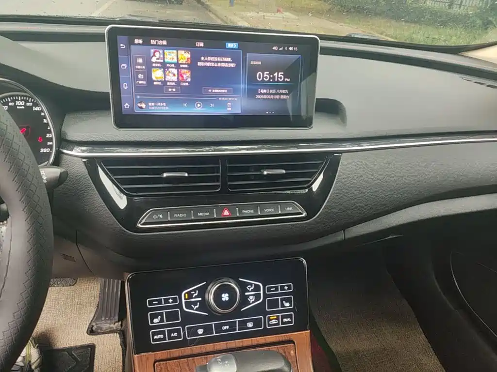 Hongqi H5 2018 2018 30TD Smart Connect Rhythmic Edition