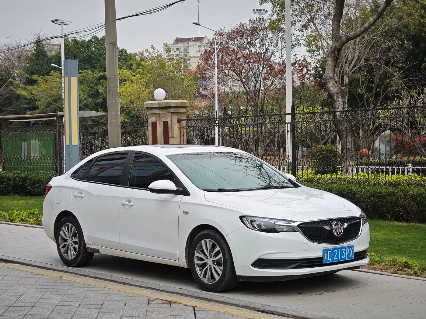 Buick Excelle 2021 Facelift 1.3T Auto Mild Hybrid Elite фото 3