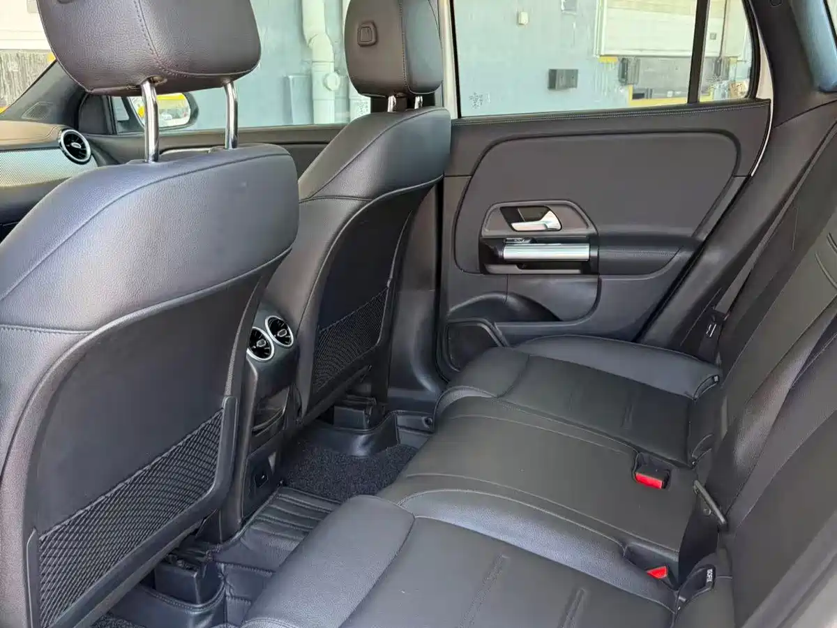 Mercedes-Benz GLA 2023 2023 GLA 200