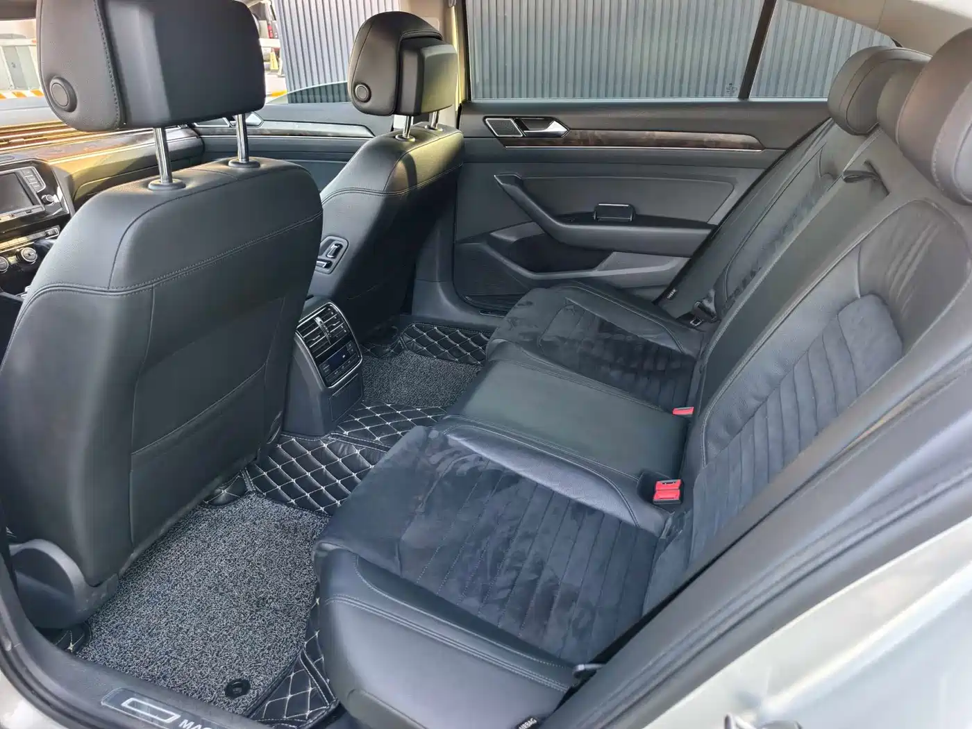 Volkswagen Magotan 2017 330TSI DSG Luxury фото 10