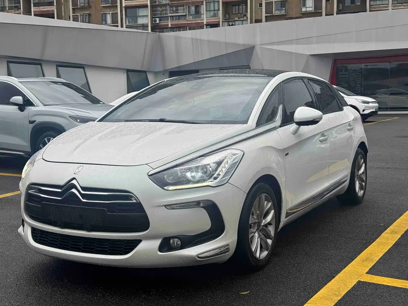 2014 DS 5