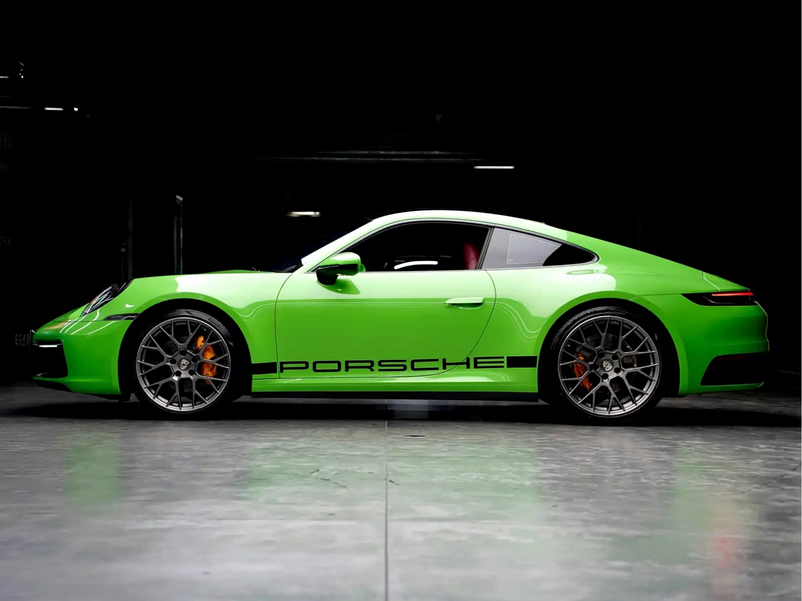 Photo 3 - Porsche 911