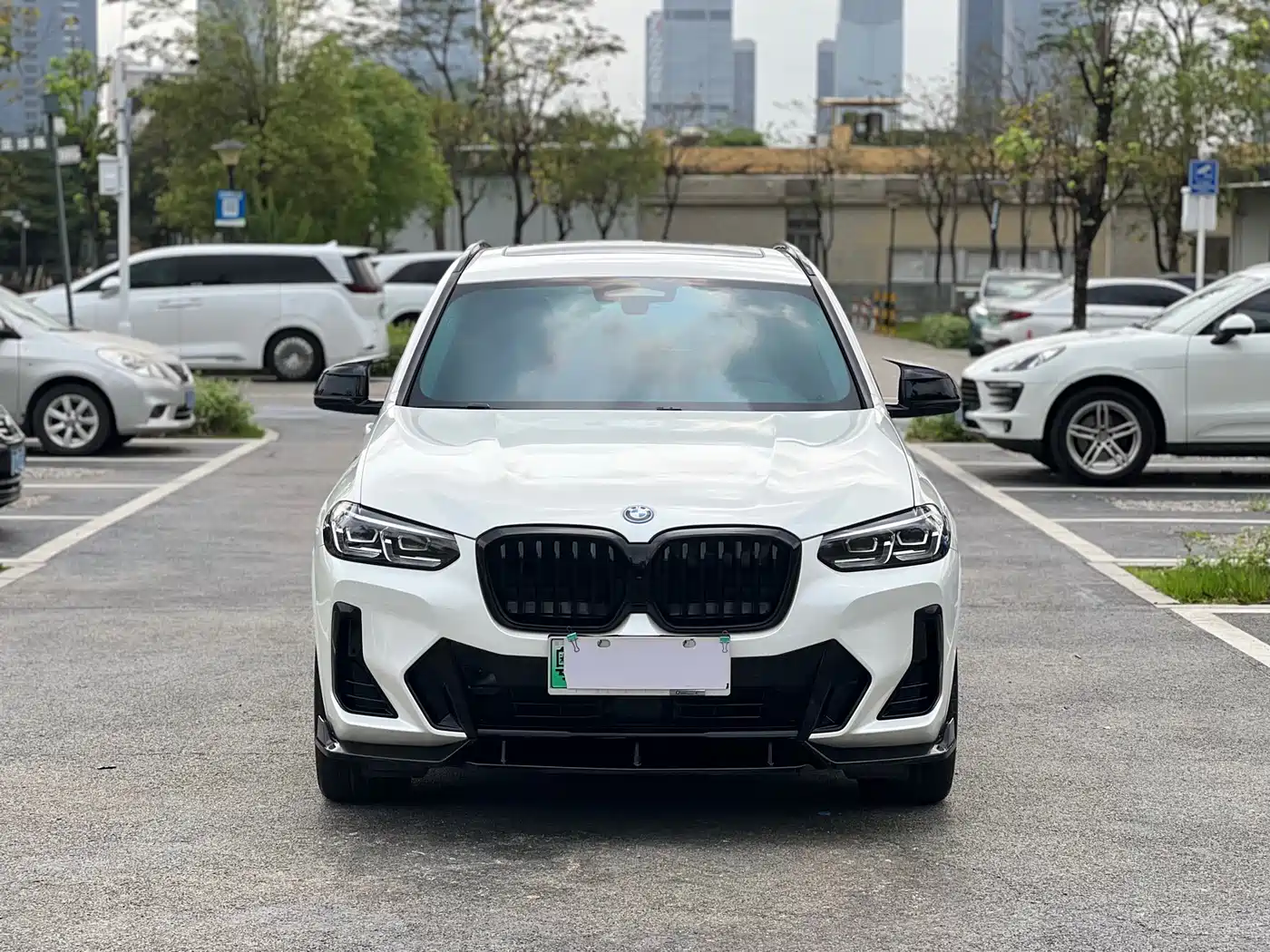 BMW IX3