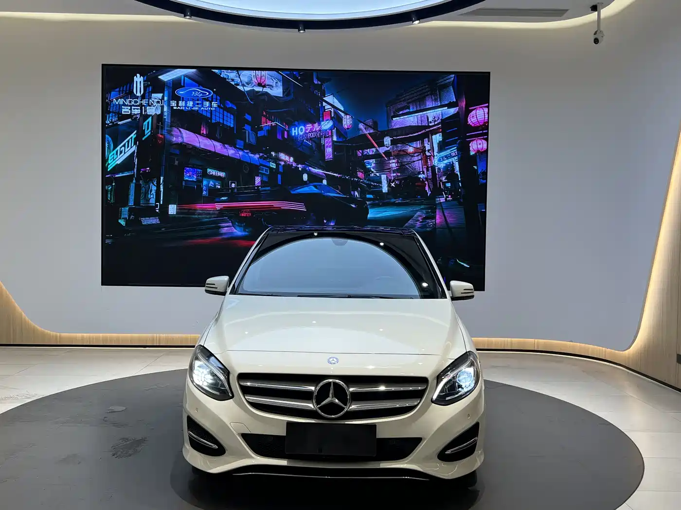 Mercedes-Benz B-Class 2015 B 200 Style фото 3