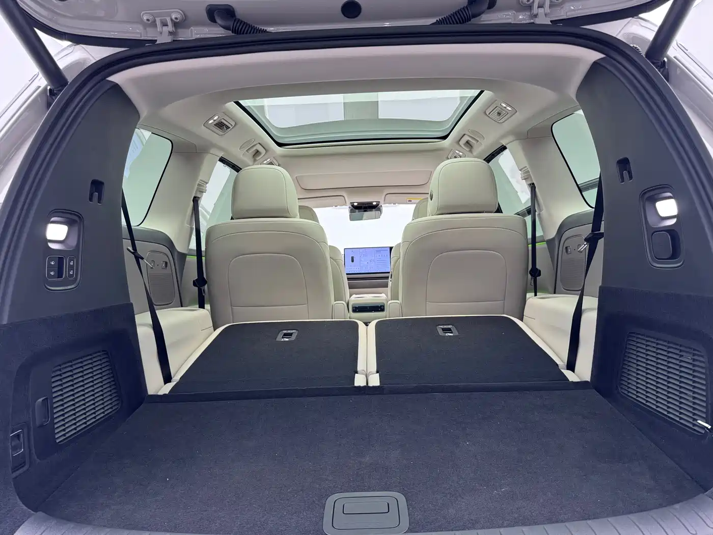 Li Auto Li i8 2026 2025 Standard Edition