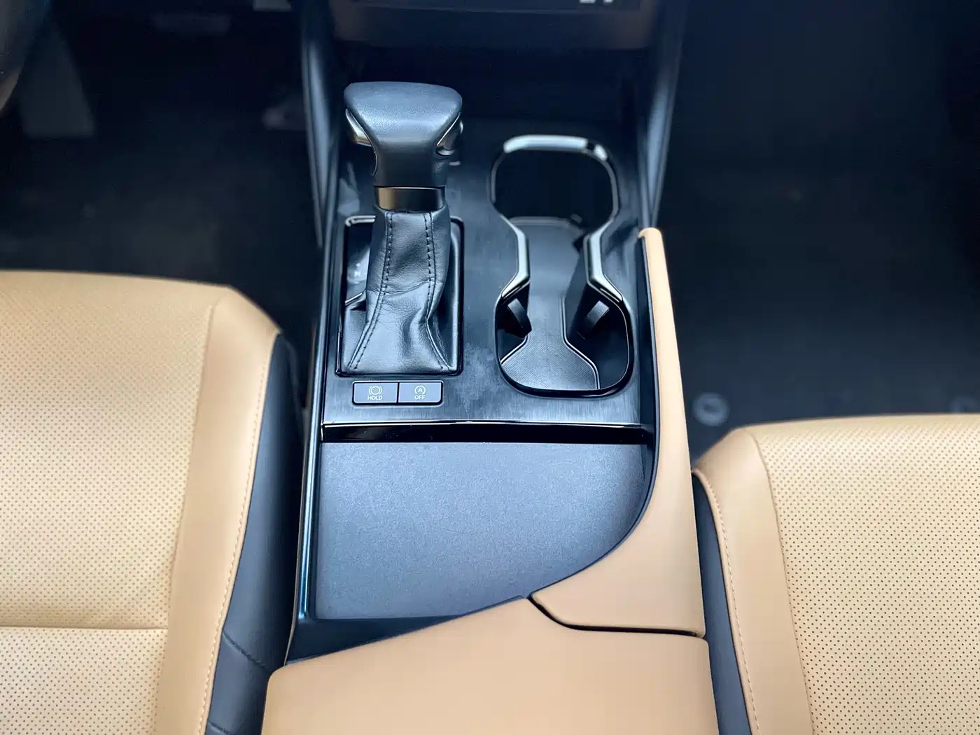 Lexus ES 2022 200 Excellence Edition фото 22
