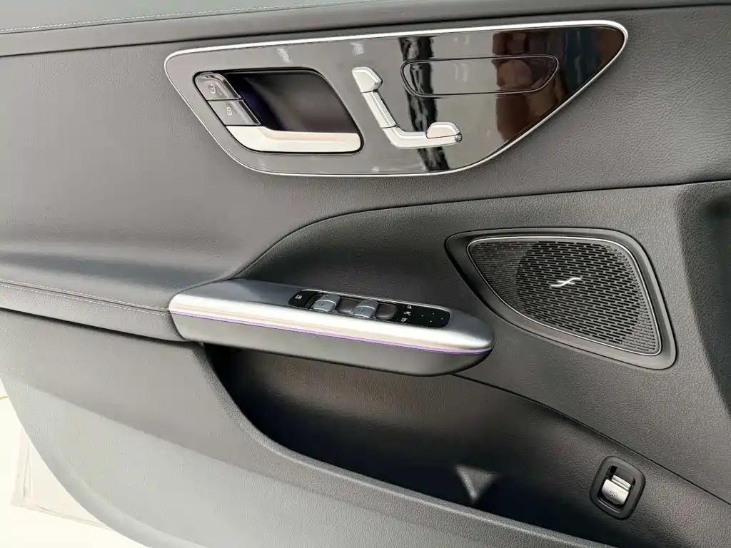 Mercedes-Benz C-Class, миниатюра 21