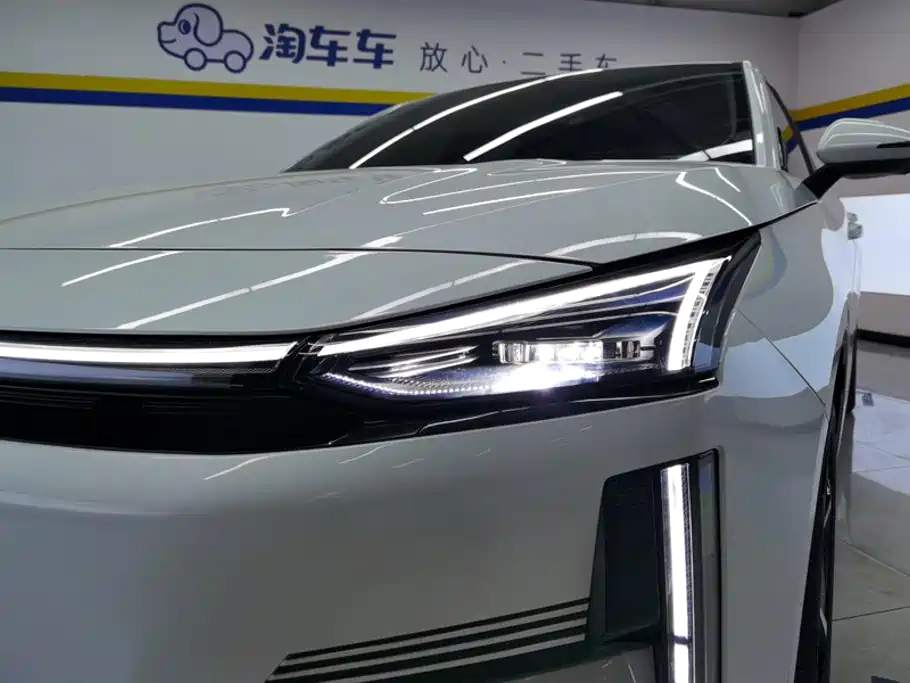 Geely Galaxy Galaxy L6 2026 2025 EM-i 140km Starship Edition