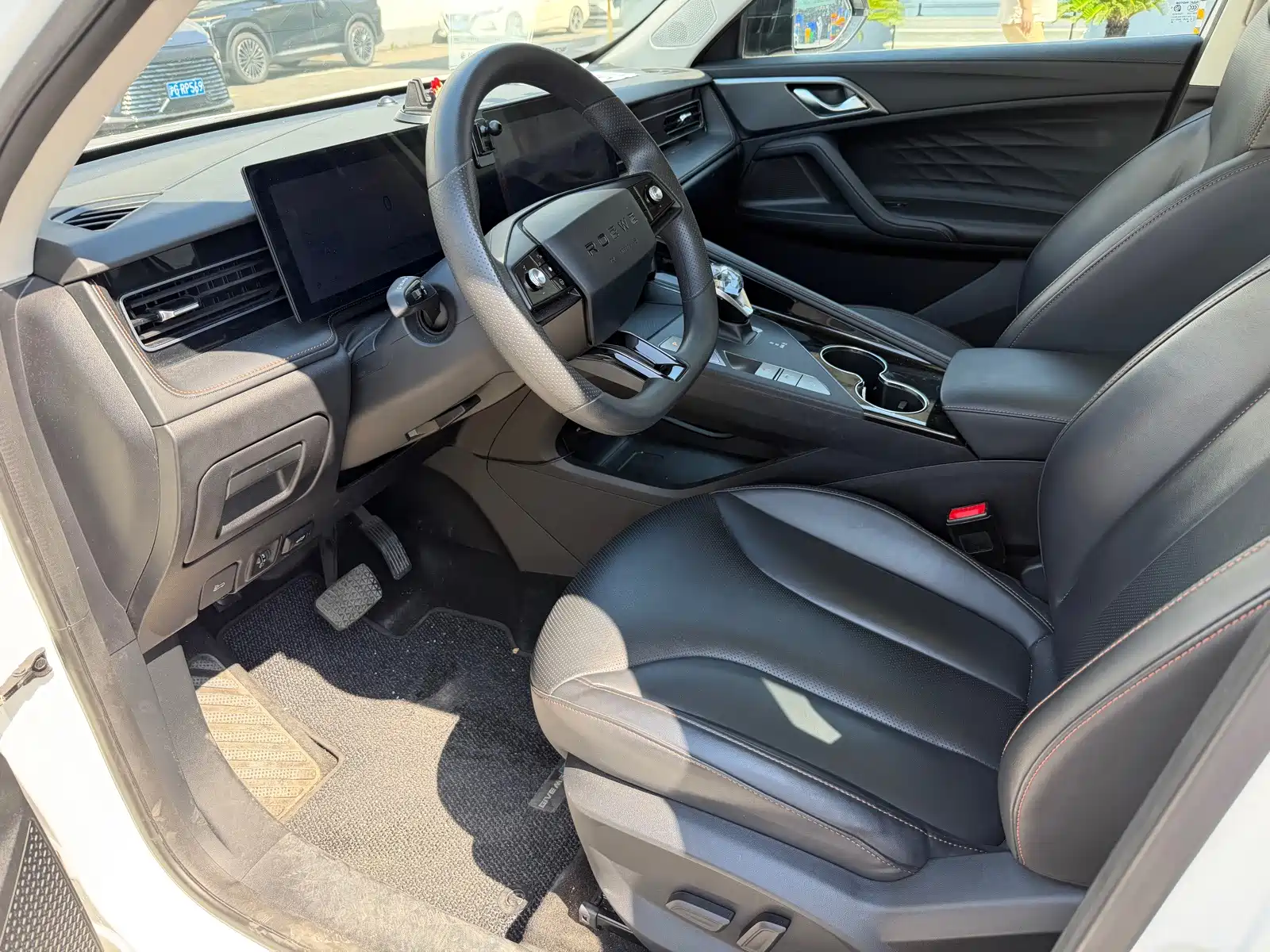 Фото 4 - Roewe RX5