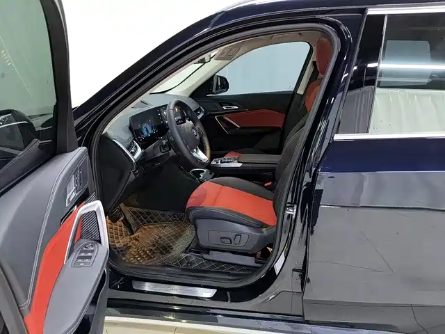 BMW iX1 2026 2026 eDrive25L X Design Package