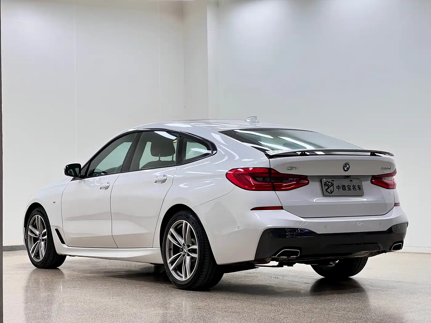 BMW 6 Series GT 2019 630i M Sport Package фото 5