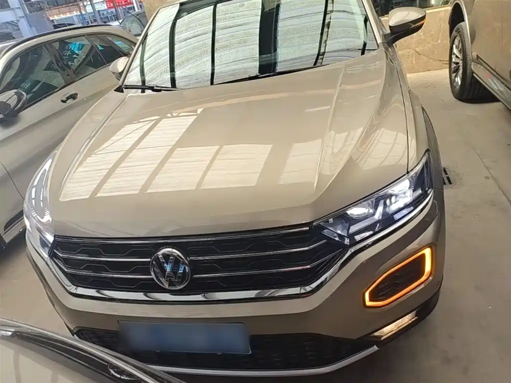 Volkswagen T-ROC 2019 230TSI DSG 2WD Progressive Version China VI фото 3