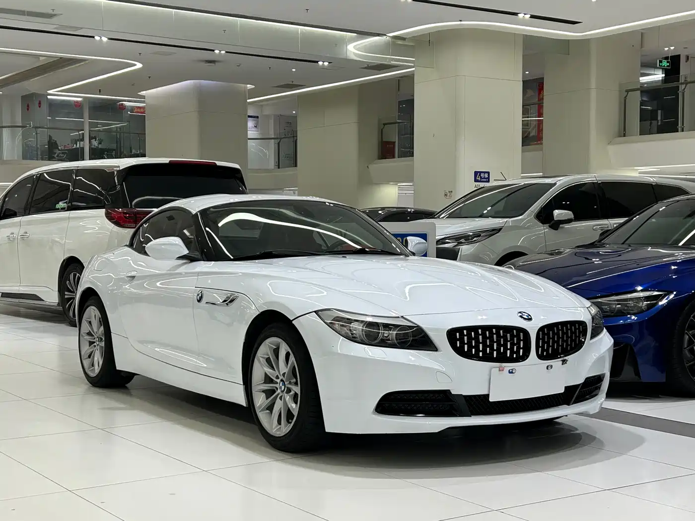 BMW Z4 2013 sDrive20i Leading фото 4