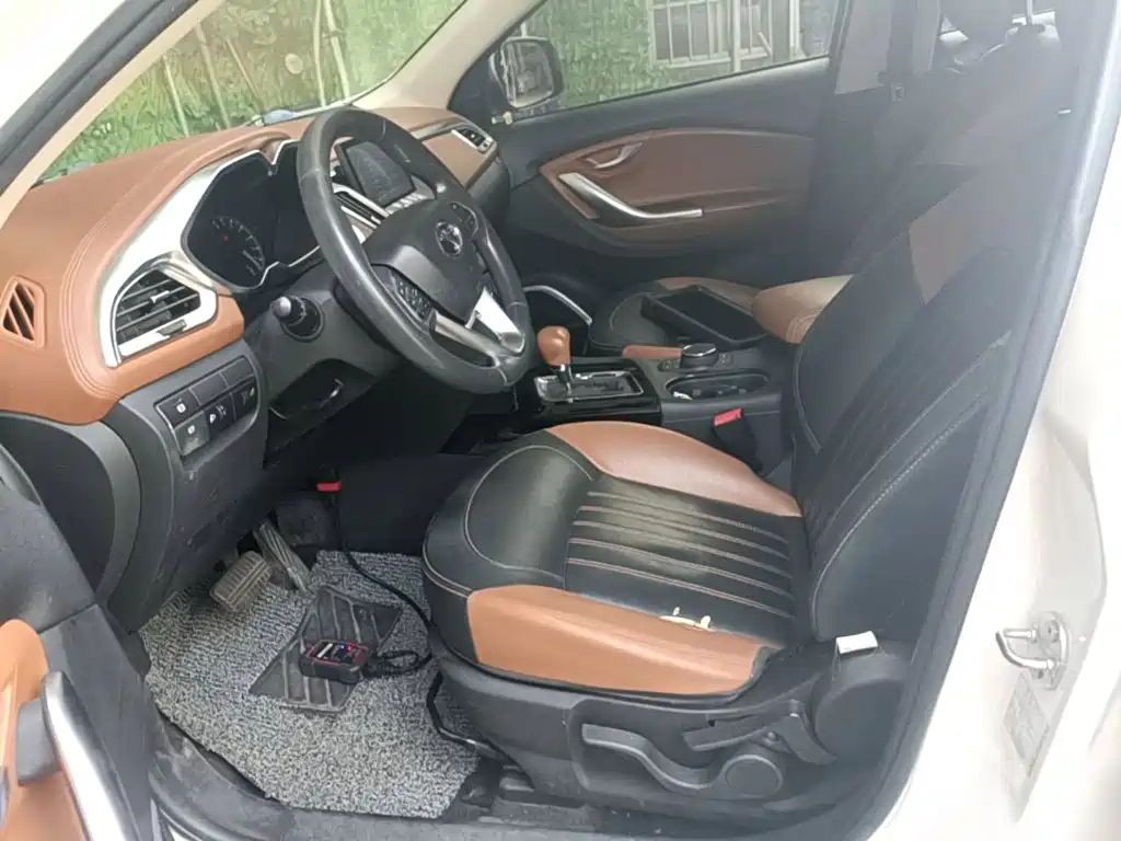 Soueast DX7 2017 2017 1.5T Automatic Glory Edition