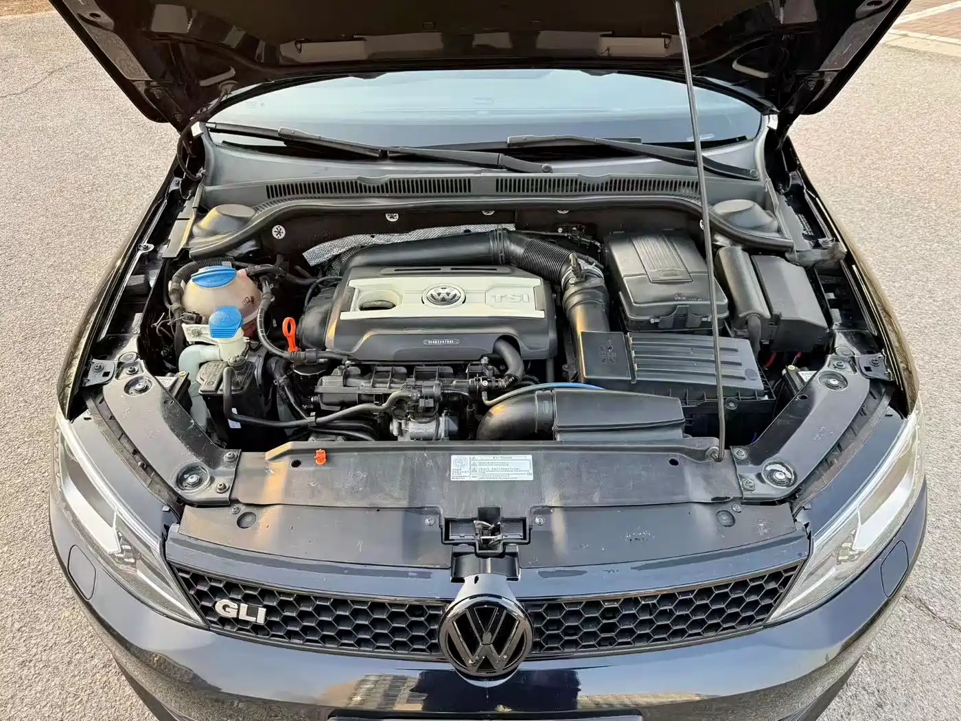 Volkswagen Sagitar 2013 2.0TSI GLI фото 8