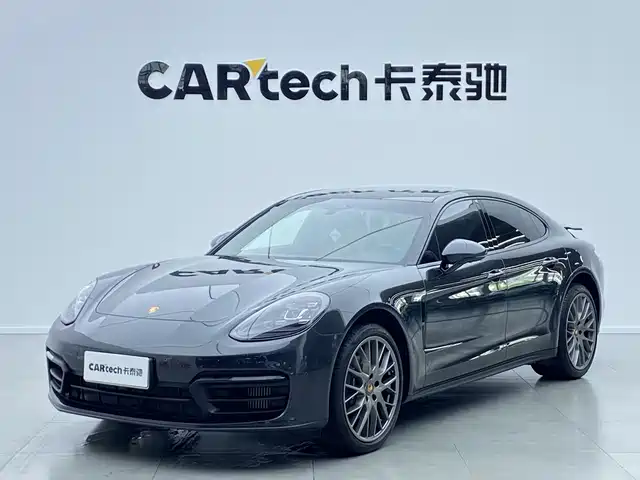 Porsche Panamera 2023