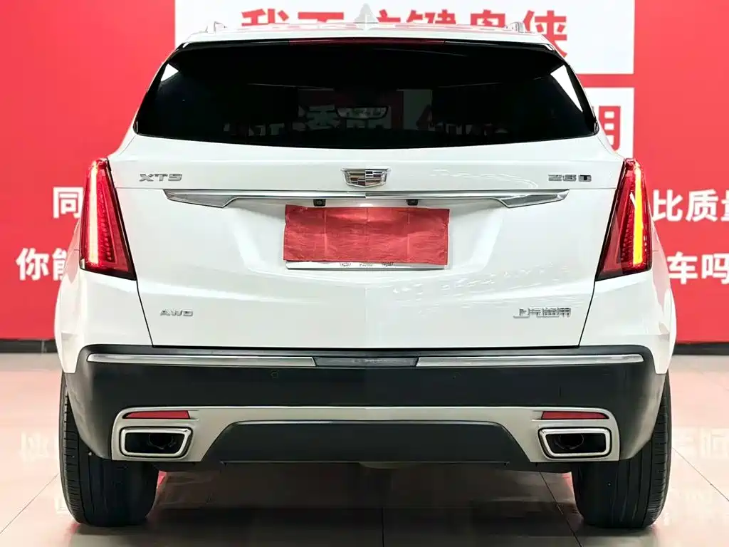 Фото 5 - Cadillac XT5