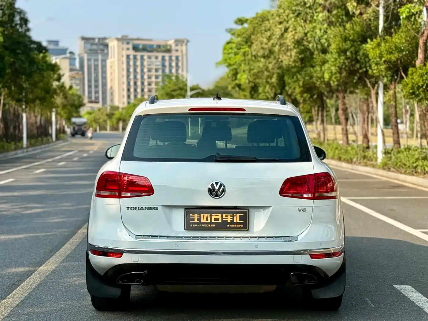 Volkswagen Touareg 2016 3.0TSI Glamour Edition фото 6