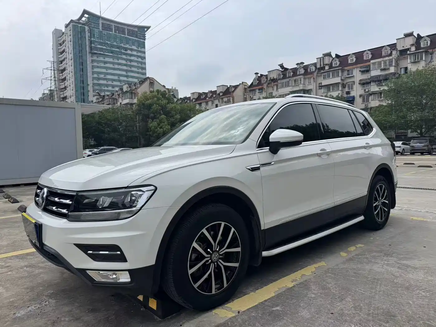 Volkswagen Tiguan L 2017 330TSI Automatic 2WD Luxury Edition