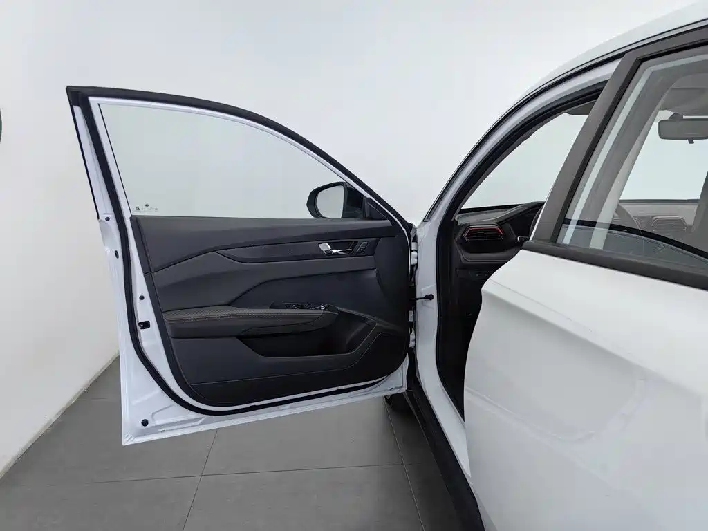 Dongfeng Aeolus Yixuan 2025 2024 1.5L Auto Sport Edition