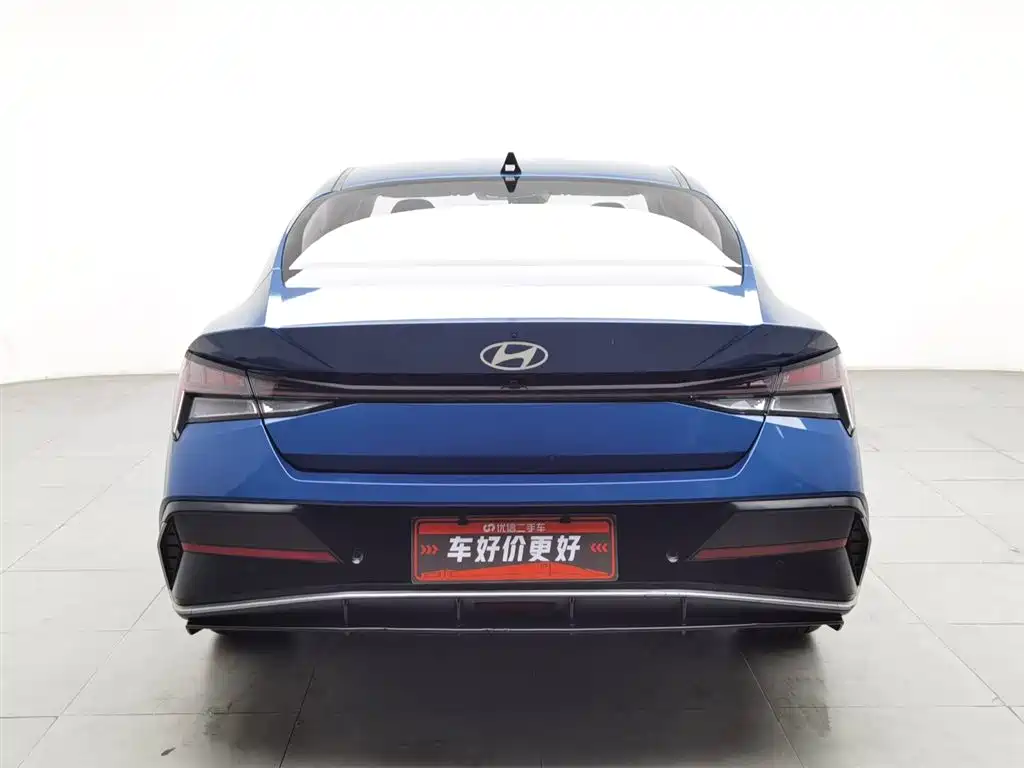 MODERN ELANTRA