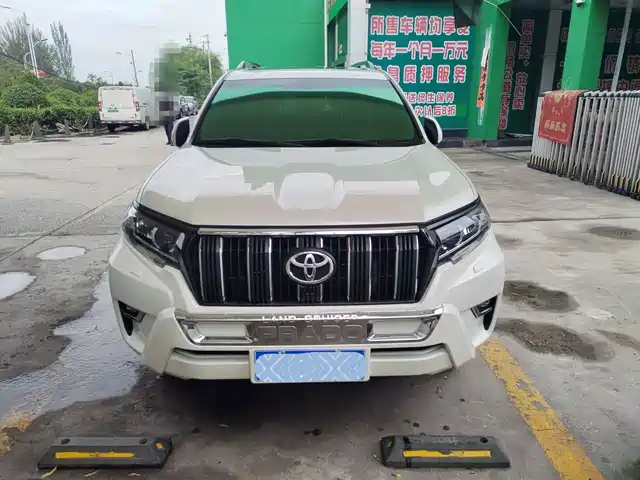 toyota prado