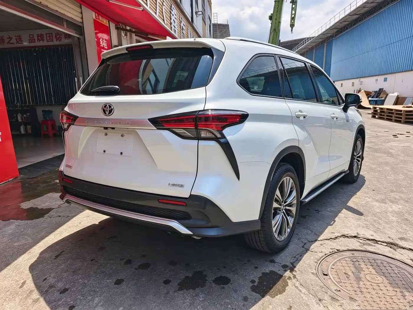 Toyota Sienna 2025 2024 2.5L Hybrid 4WD Premium Edition
