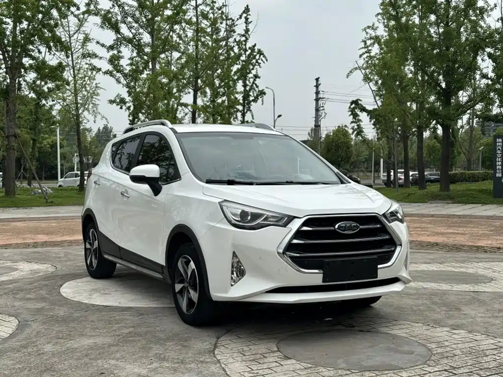 JAC Motors Refine S3 2017 2017 1.6L CVT Luxury Smart