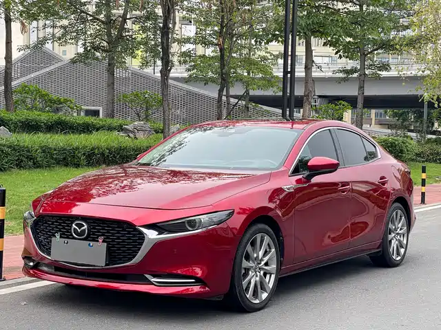 Mazda 3 Axela 2020 2.0L X Spark-Ignition Premium