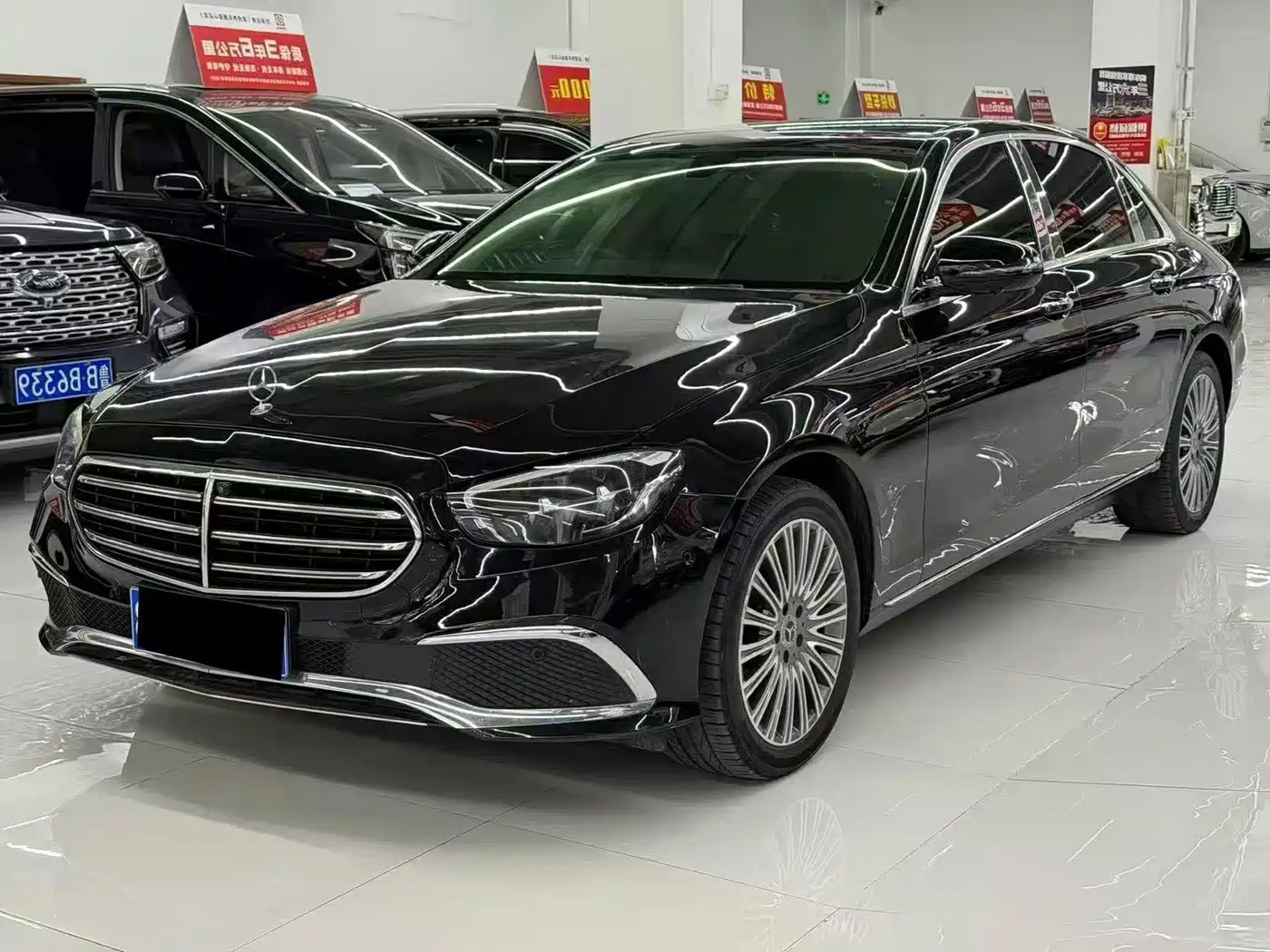 Фото 1 - Mercedes-Benz E-Class