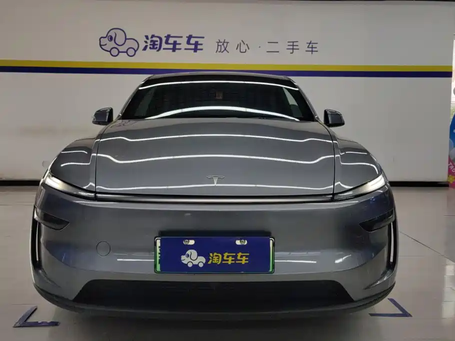 Photo 2 - Tesla Model Y