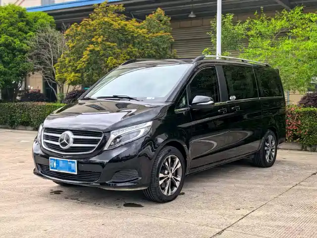 MERCEDES-BENZ V CLASS