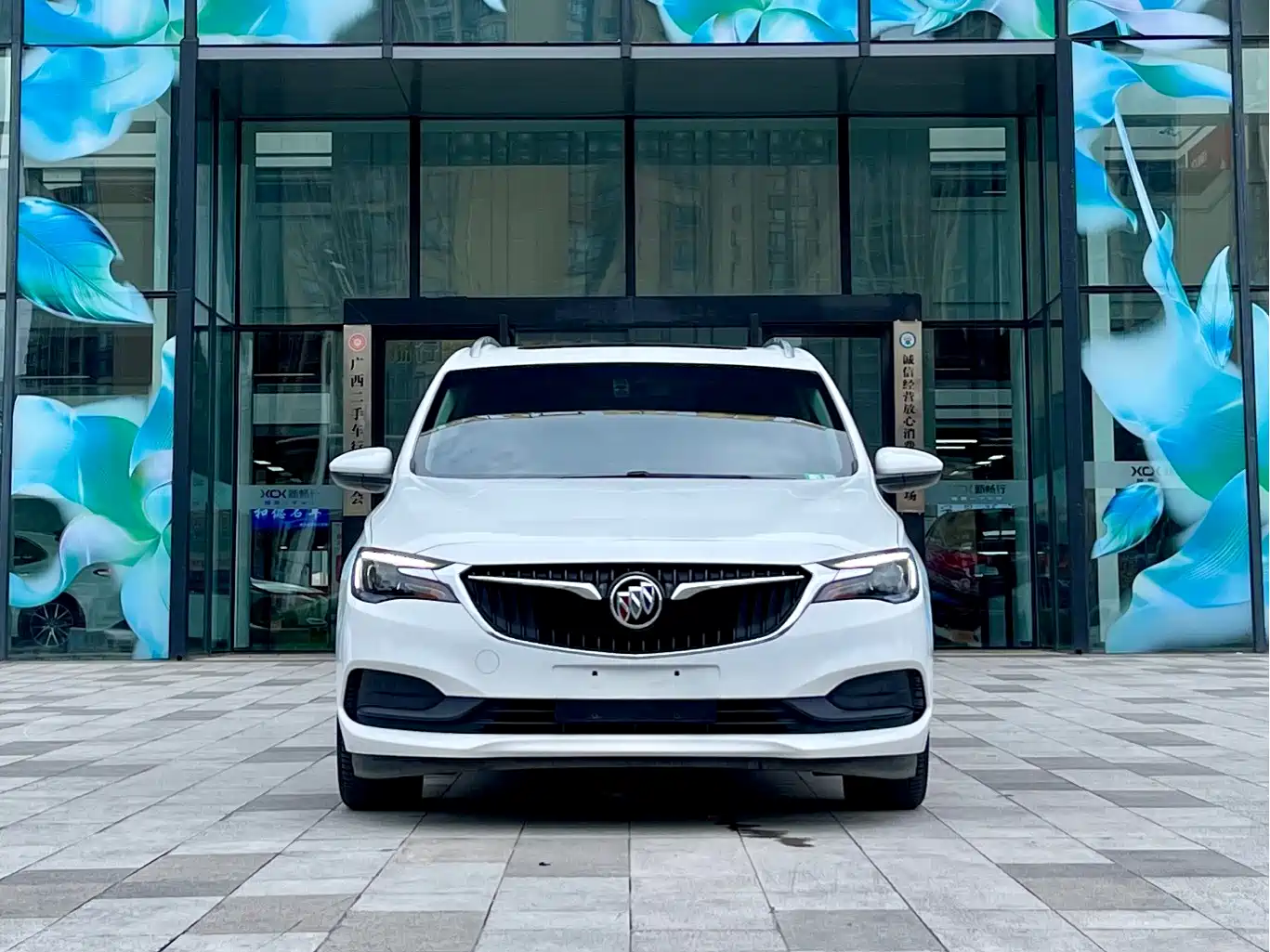 2023 Buick GL6