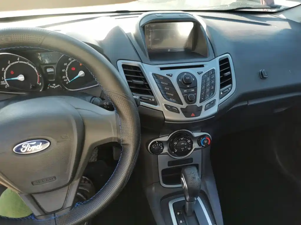 Ford Fiesta 2015 2013 Hatchback 1.5L Automatic Fashion