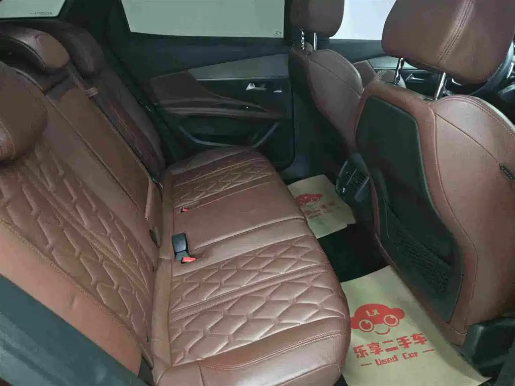 Photo 25 - Peugeot 4008