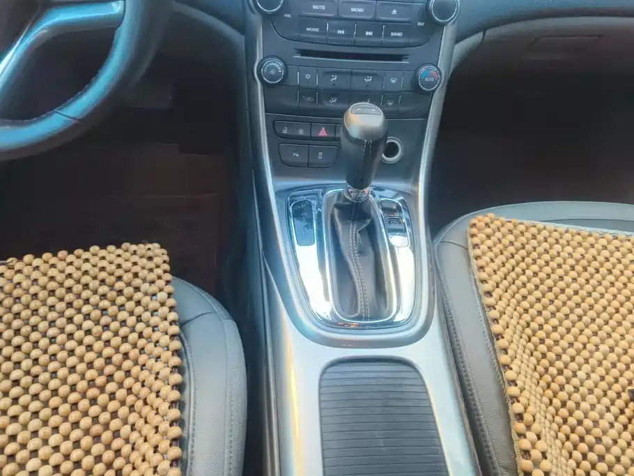 Chevrolet Malibu 2012 2012 2.4L Automatic Luxury Edition