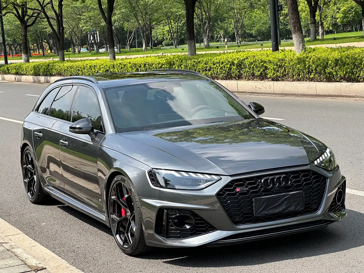 Audi RS 4 2024 RS4 Avant Ignition Edition фото 2