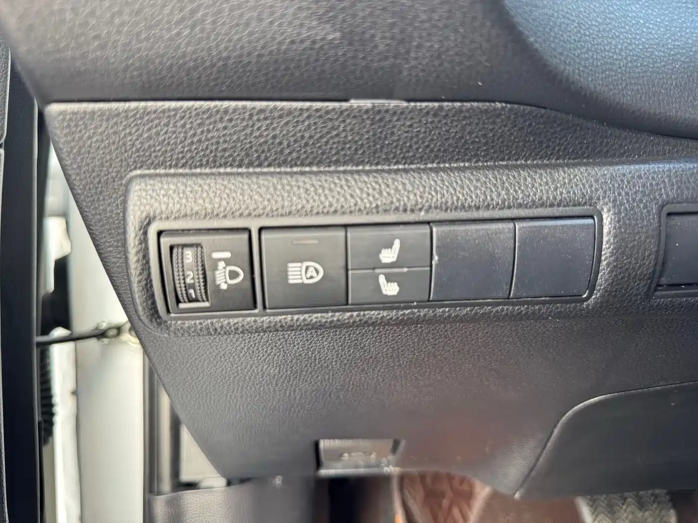 Toyota Levin 2022 185T CVT Luxury Edition фото 21