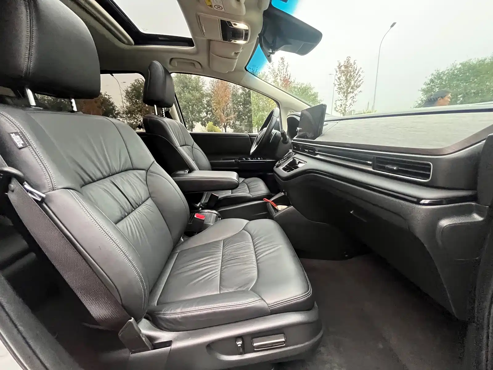 Photo 14 - Honda Odyssey