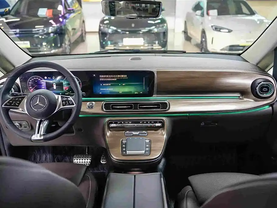 Mercedes-Benz V-Class 2025 2024 V 300 L Long Wheelbase Luxury Edition