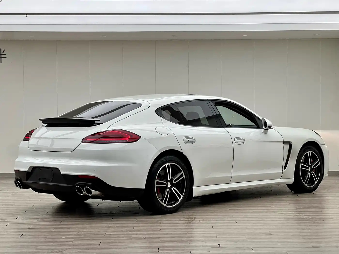 Porsche Panamera 2014 Panamera 3.0T фото 4